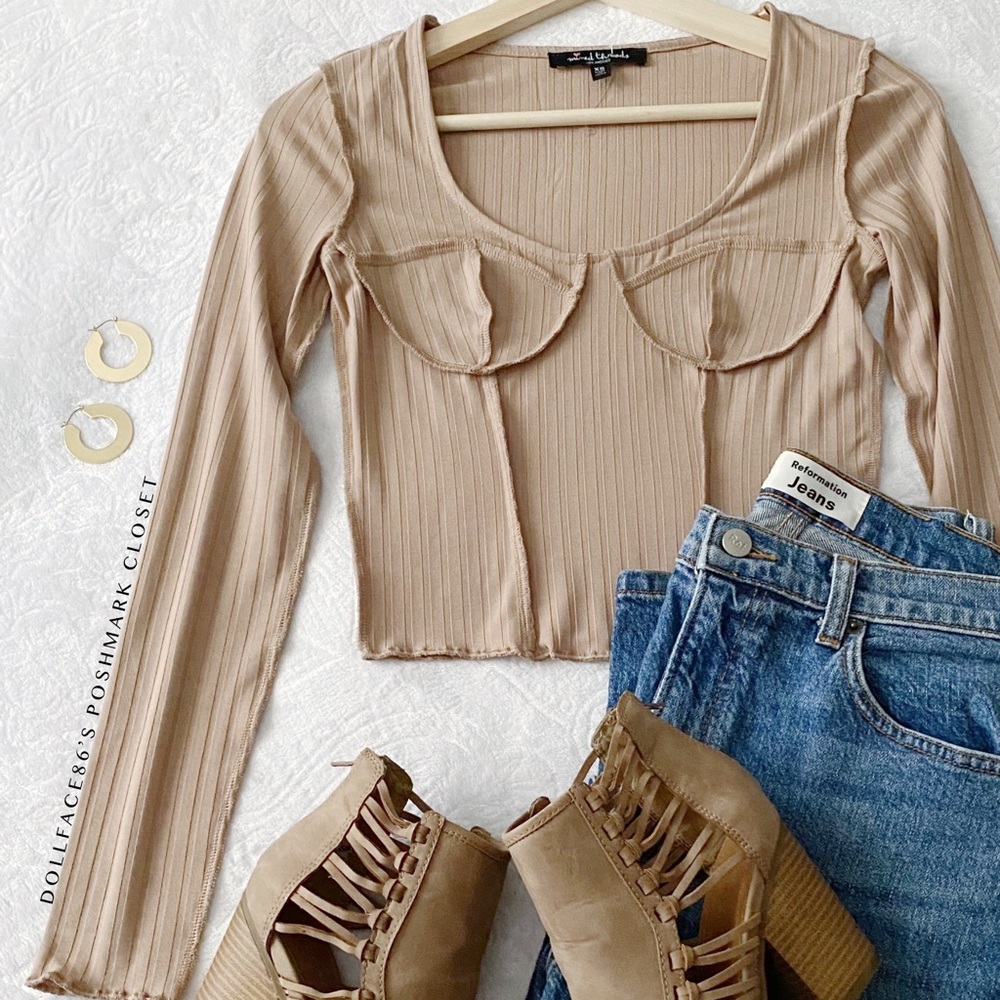 NWT Light Mocha Ribbed Long Sleeve Cropped Top